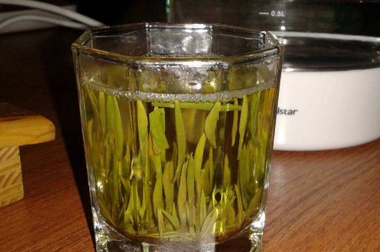 冷泡茶用什么茶葉最好，什么樣的茶適合冷泡？
