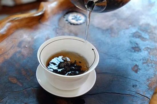 喝茶茶桌上的禮儀有哪些，泡茶待客十大禮儀不可不做！