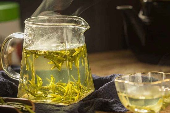 蜂蜜泡茶葉的副作用，蜂蜜泡茶葉有什么禁忌