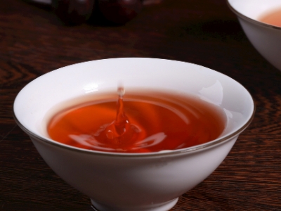 女人長期喝紅茶好不好，女人喝紅茶的功效