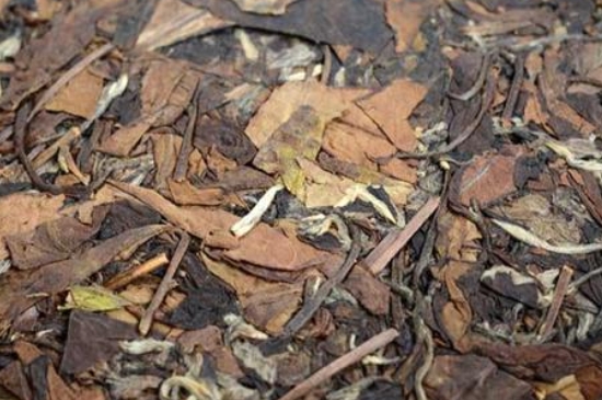 福鼎白茶能長(zhǎng)時(shí)間悶泡嗎，老白茶可以悶著喝嗎？