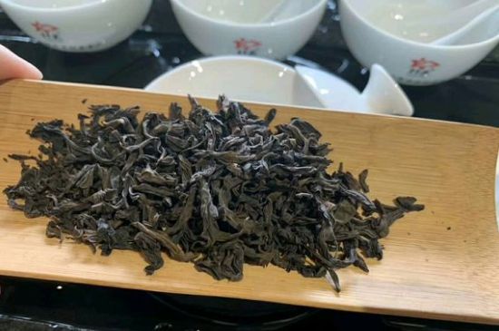 200一斤的茶葉算不算好，兩百一斤買的是中低檔茶
