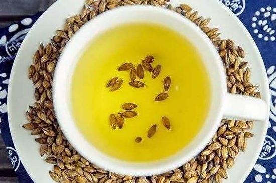 飯店喝的聞起很香的茶，餐館里的蕎麥茶還是大麥茶？