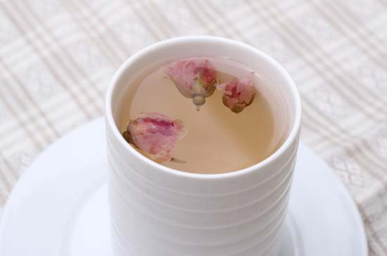 怎么判斷玫瑰花茶好不好，玫瑰花茶怎么樣鑒別