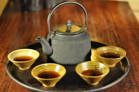 鐵壺生銹了怎么處理，如何防止鐵壺生銹