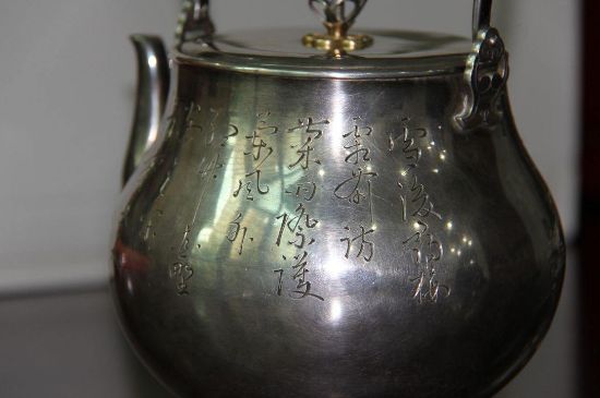 銀壺泡茶后為什么會(huì)變黑，銀壺內(nèi)膽發(fā)黑怎么辦