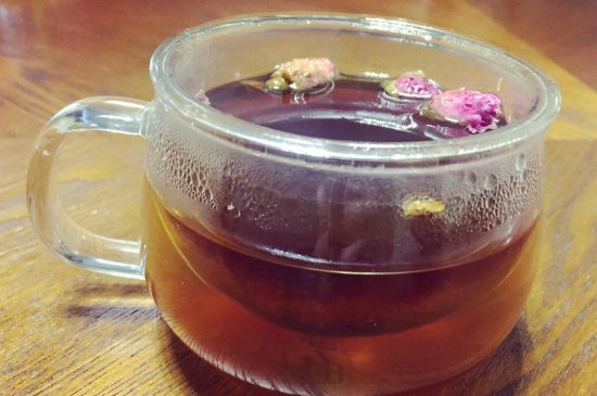 喝玫瑰花茶能祛斑嗎，玫瑰花茶有祛斑的功效嗎？