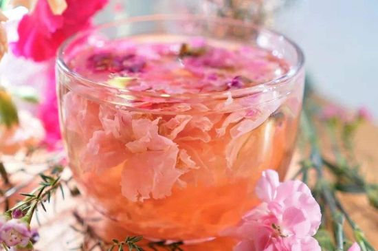 玫瑰花的最佳搭配，喝玫瑰花茶搭配什么喝好？