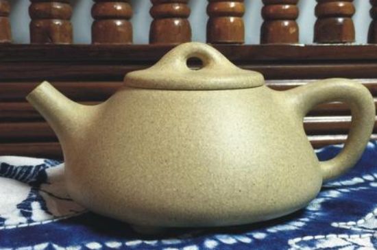 本山綠泥怎么分辨真假，真正的本山綠泥紫砂壺怎么鑒別？