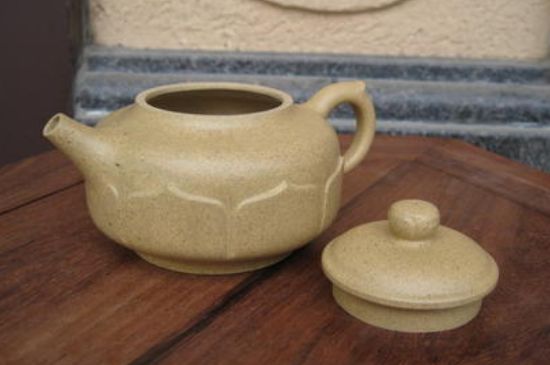 本山綠泥怎么分辨真假，真正的本山綠泥紫砂壺怎么鑒別？