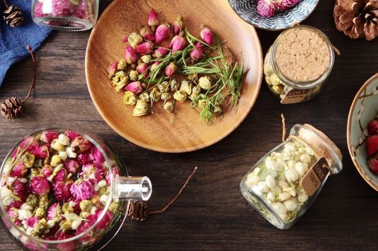 茉莉花和什么在一起喝好，茉莉花喝什么茶搭配？