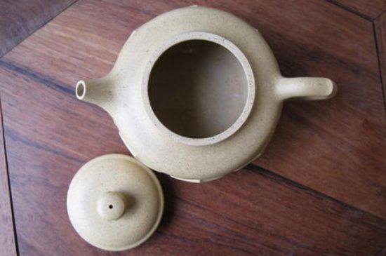 本山綠泥怎么分辨真假，真正的本山綠泥紫砂壺怎么鑒別？