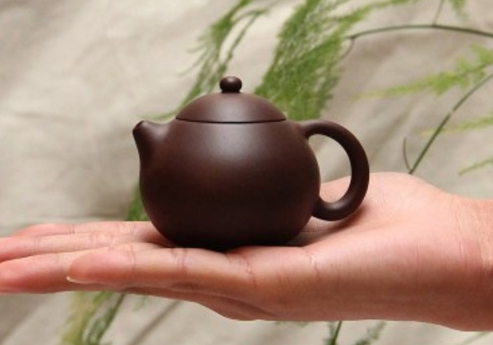 宜興紫砂壺四大經(jīng)典壺型叫什么，傳統(tǒng)紫砂四大名壺介紹