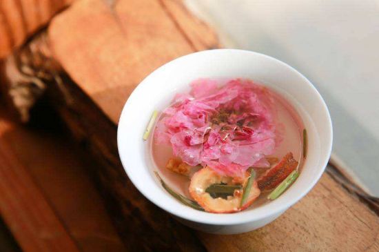 玫瑰花的最佳搭配，喝玫瑰花茶搭配什么喝好？