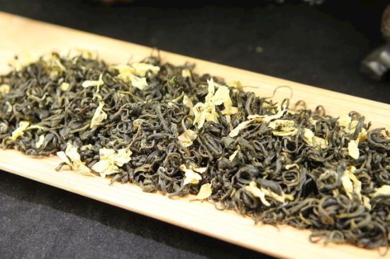 炒花飄雪是什么茶，花茶炒花是什么意思