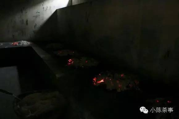 怎樣炭焙巖茶？揭秘武夷巖茶的炭焙技藝