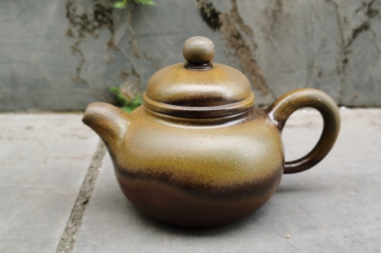 廣西欽州坭興陶可以泡多種茶嗎，坭興陶是一壺一茶嗎?