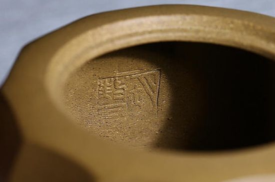 紫砂壺密密麻麻黑點，布滿了很多小黑點的紫砂好嗎