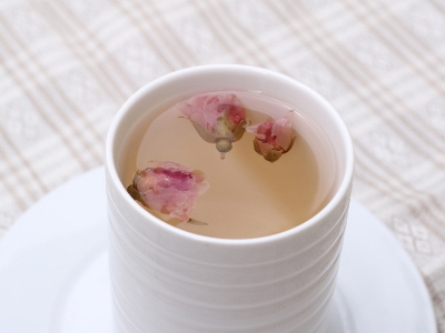 干玫瑰花泡前需要洗嗎，泡玫瑰花需要洗一下嗎？