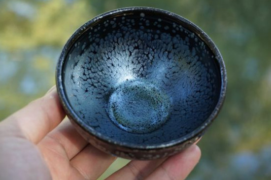 怎么鑒別建盞化學釉，真假建盞的對比與辨別