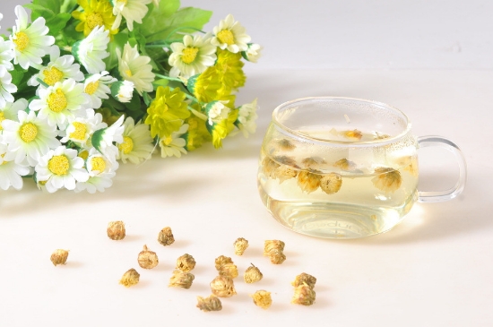 喝菊花茶有什么效果，女人長期喝菊花茶好嗎？