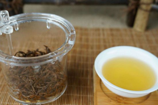 300塊錢的金駿眉能喝嗎，兩三百多金駿眉和一千多區(qū)別