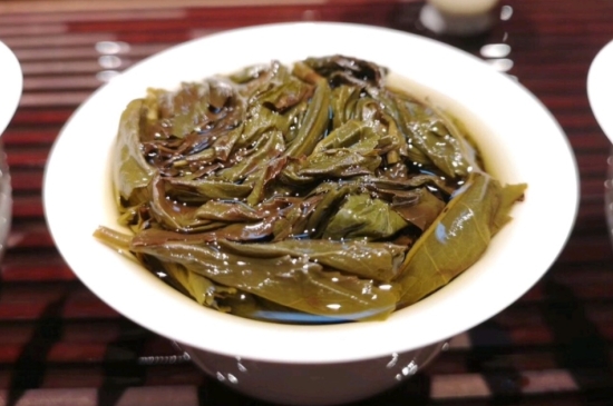 長期喝巖茶會上火嗎？巖茶這樣喝了容易上火！