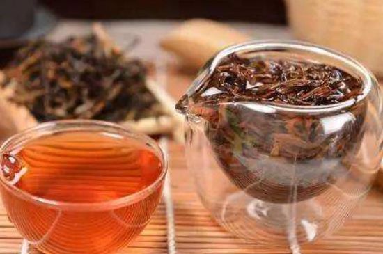 綠茶加重濕氣？濕氣體質寒的人能喝綠茶嗎