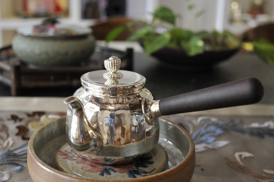 黑茶用什么壺煮最好，黑茶用什么煮效果好？