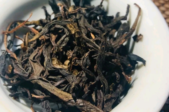 長期喝巖茶會上火嗎？巖茶這樣喝了容易上火！