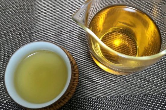 7年壽眉和2年白牡丹哪個好，老白茶壽眉與白牡丹的口感區(qū)別