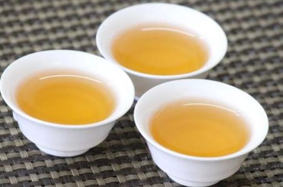 蜜蘭香和鴨屎香區(qū)別，鳳凰單樅鴨屎香vs蜜蘭香圖片對比