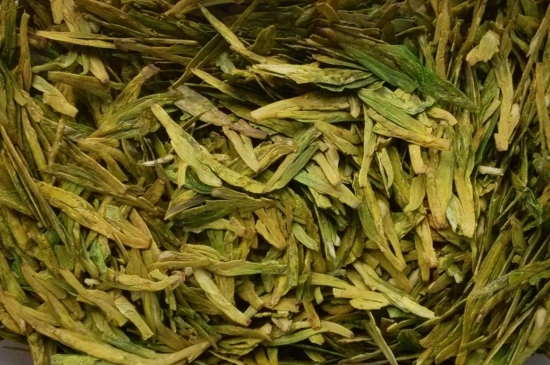 西湖龍井茶毫和發(fā)霉區(qū)別圖片，長霉的龍井茶葉會是什么樣？