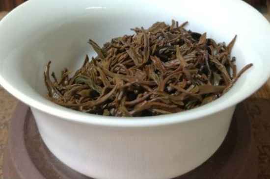 正山小種適合女人喝嗎，女人經(jīng)常喝正山小種茶好嗎