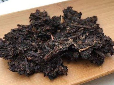 黑茶的功效與作用，長(zhǎng)期喝黑茶有什么功效？