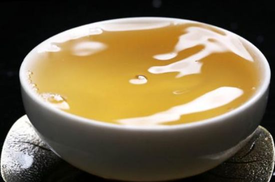 綠茶加重濕氣？濕氣體質寒的人能喝綠茶嗎