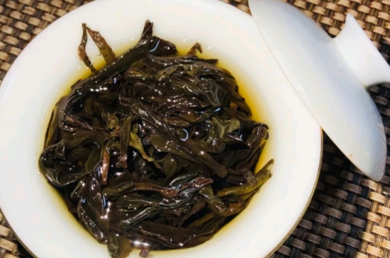 長期喝巖茶會上火嗎？巖茶這樣喝了容易上火！