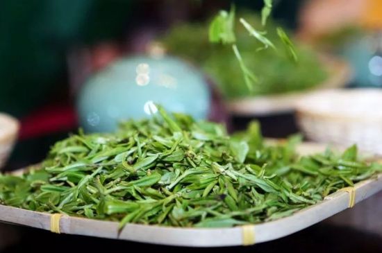 單樅茶什么季節(jié)最好喝，鳳凰單叢茶春茶好還是秋茶好？