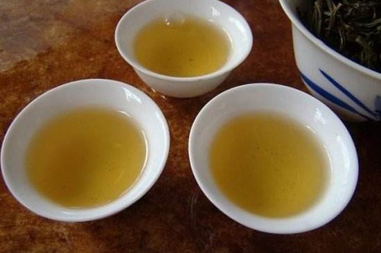 鴨屎香特點(diǎn)介紹，鳳凰單叢茶鴨屎香的口感和來(lái)歷