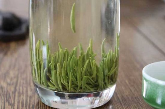 竹葉青和毛尖的區(qū)別，毛尖和竹葉青怎么分辨？