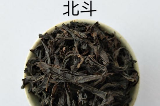 大紅袍四大品種有哪些，大紅袍的種類和著名品種特點(diǎn)介紹