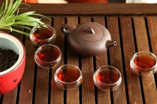 飯后多長(zhǎng)時(shí)間喝六堡茶最好，六堡茶一天喝多少