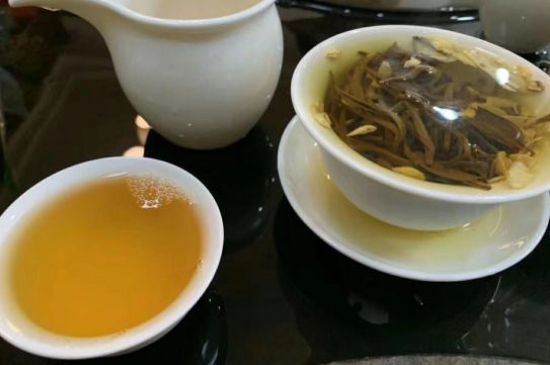 紅茶加冰糖的副作用，紅茶加冰糖好處和壞處