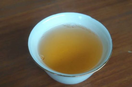 黑茶排濕毒的身體表現(xiàn)，喝黑茶排毒反應(yīng)癥狀